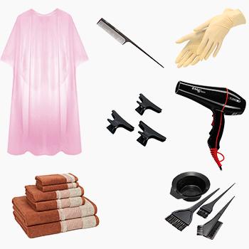 резиновые перчатки, целлофановый пеньюар, полотенца, кисть, миска, расчёска, фен, парикмахерские зажимы